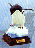 Japan Kitan Club Nature Techni Color Adelie Penguin PVC mini capsule figure model figurine with base