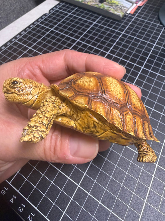 Resin Baby Geochelone sulcata Tortoise Turtle Replica Model Figurine 9cm