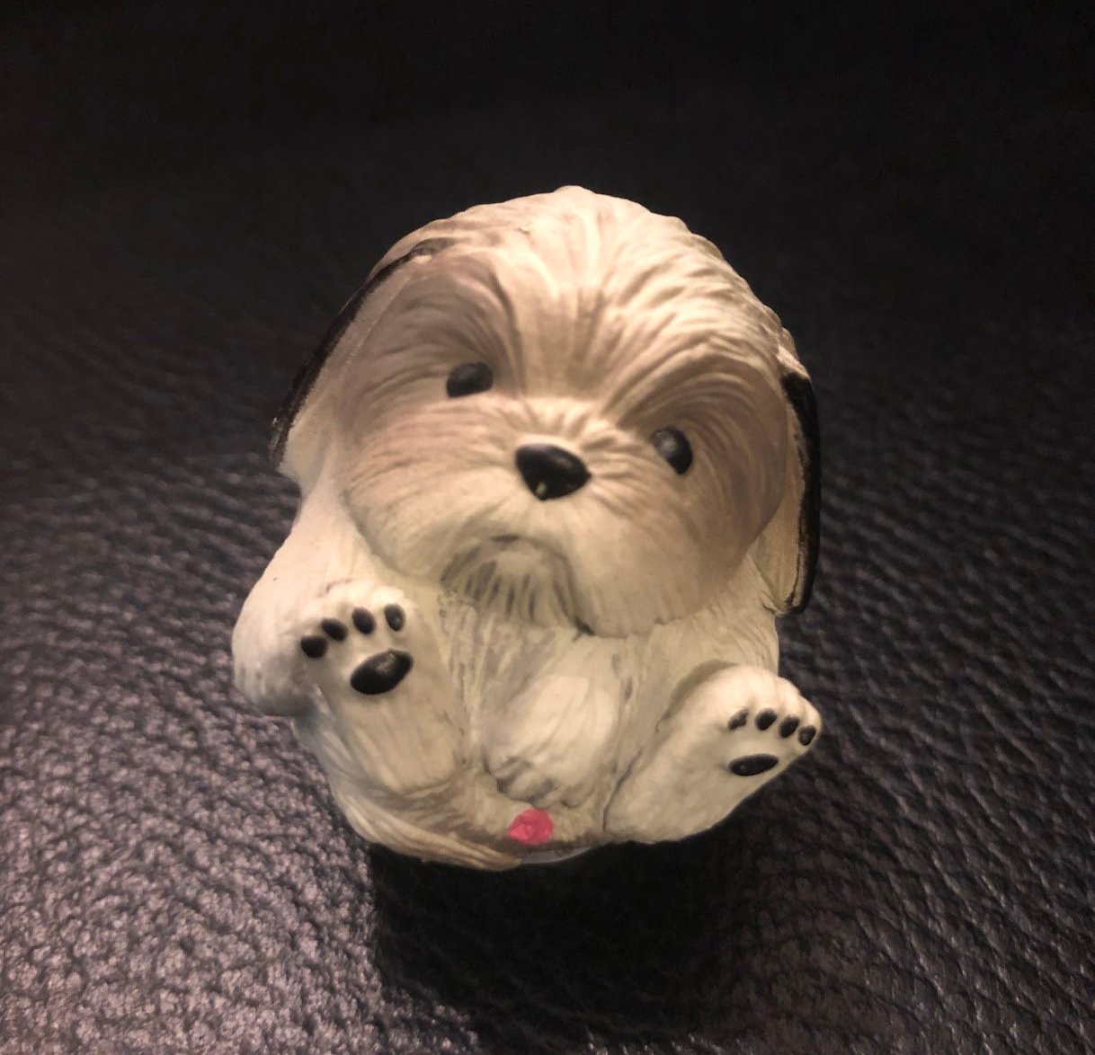 Japan Shih Tzu Dog Ball Ball Animal PVC Mini Figurine Figure Model