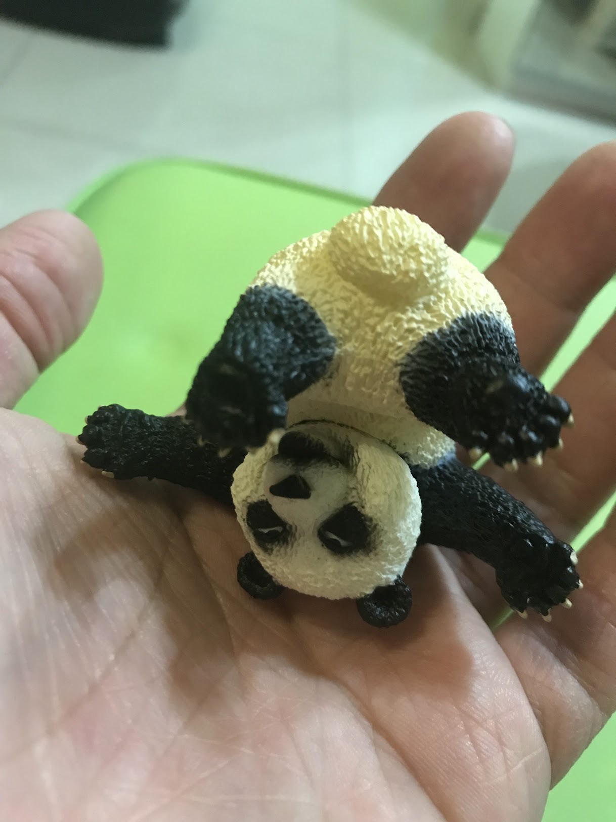 Animal Life Asakuma Toshio roll one's eyes Animal Giant Panda PVC Mini Figurine Figure Model