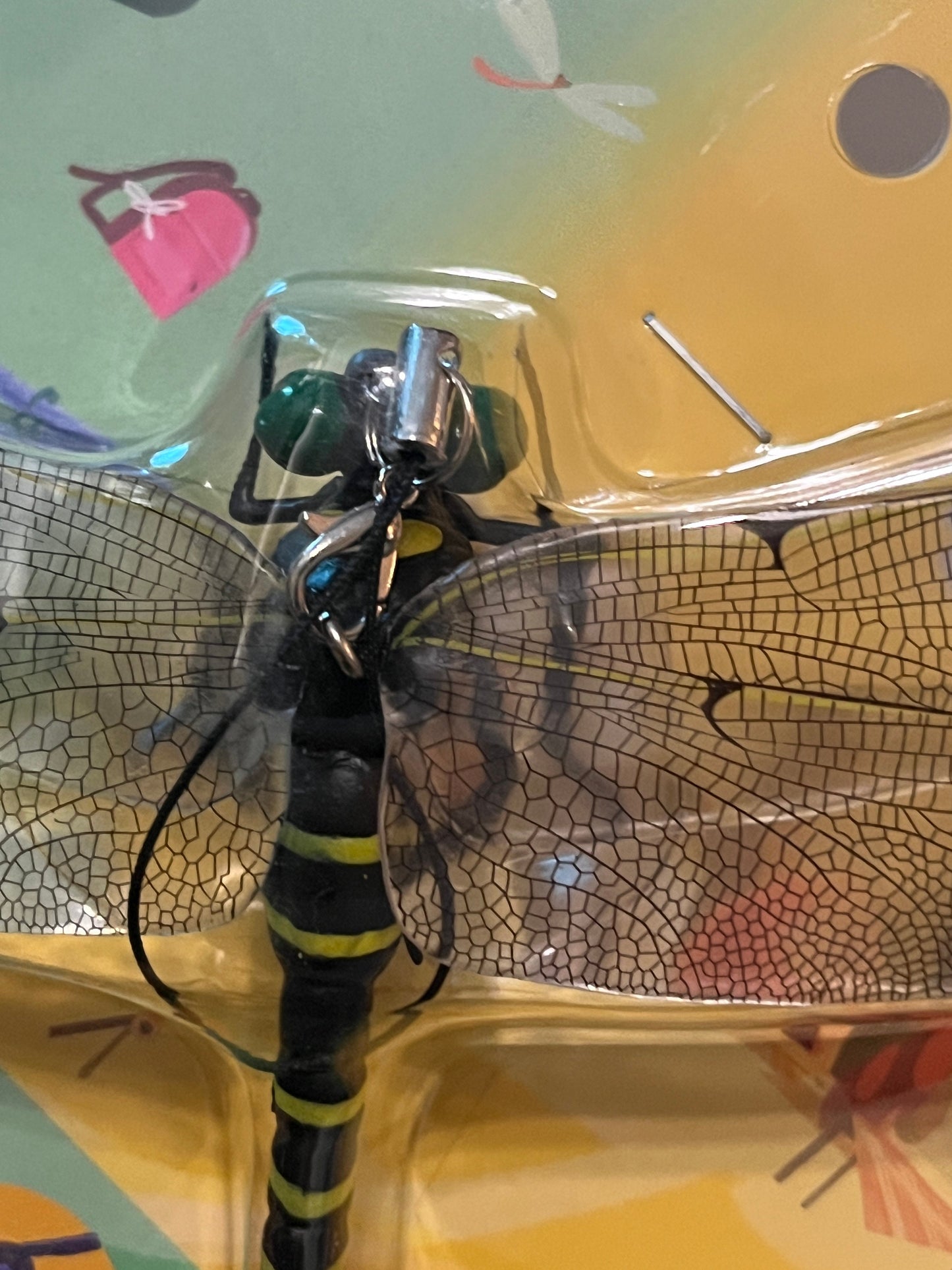 Life Size 1:1 jumbo golden ringed dragonfly Insect PVC Figure model keychain