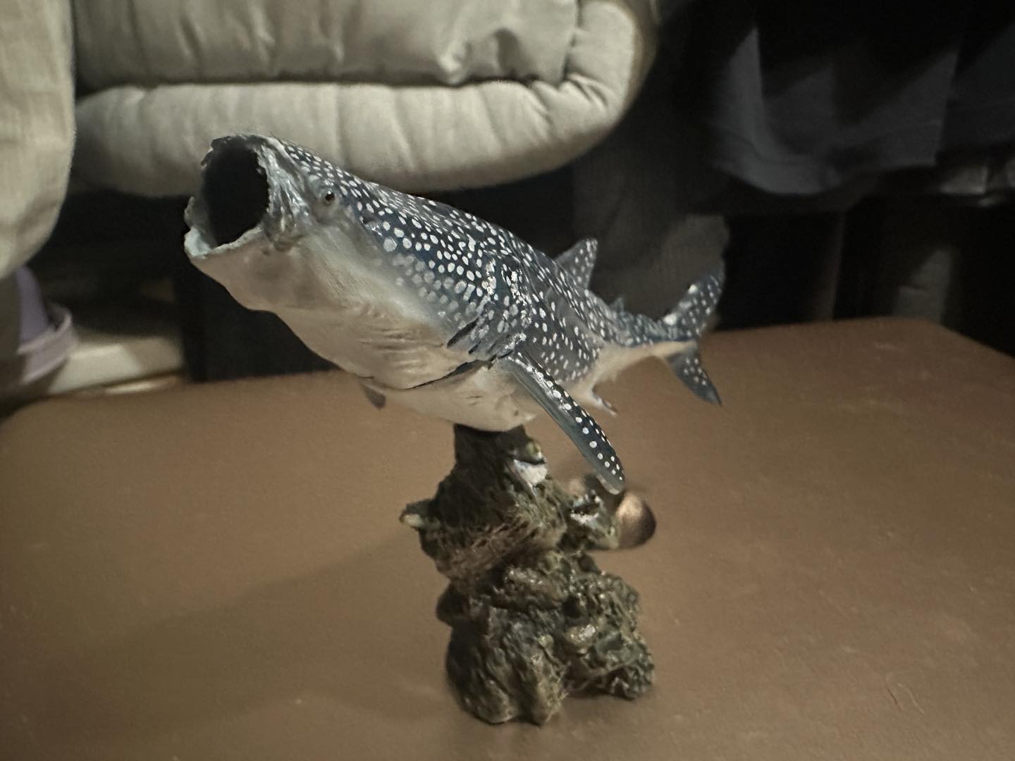 Japan Whaleshark Whale Shark PVC mini figure model with stand