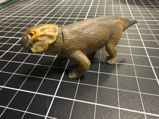 Retired Jurassic World: Dominion 水龍獸 Lystrosaurus Dinosaur PVC mini figure Model