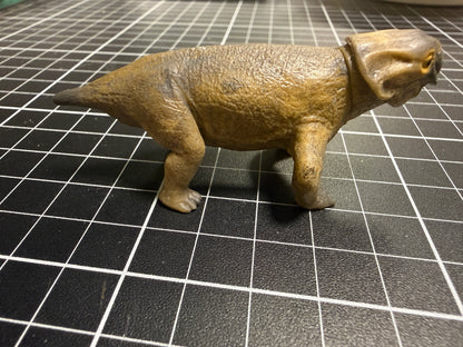 Retired Jurassic World: Dominion 水龍獸 Lystrosaurus Dinosaur PVC mini figure Model