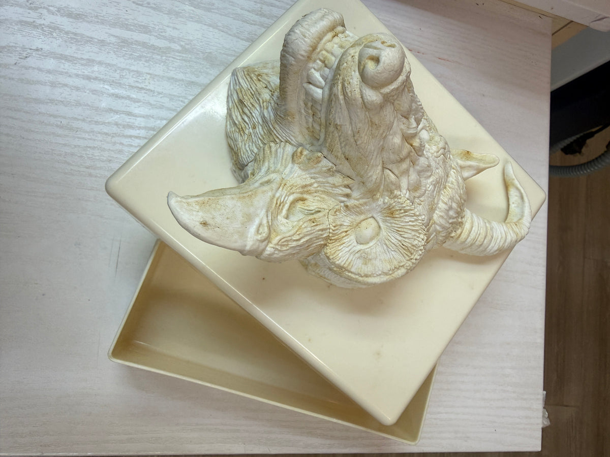 the GazettE - BEAUTIFUL DEFORMITY Limited Edition 3D Cover Relief Plate (Case only)