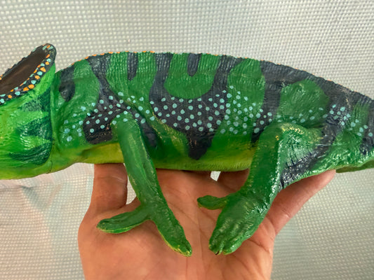 Retired Safari Ltd. 16" PARSON'S CHAMELEON lizard PVC figure model (1996) RARE item!
