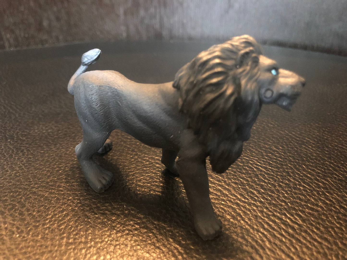Retired Japan Tomy Black Lion PVC Mini Action Figure Figurine Model Toy SP item