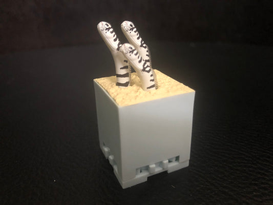 Retired Japan Kitan Club Garden Eel Fish PVC Mini Figure Figurine Model Capsule D