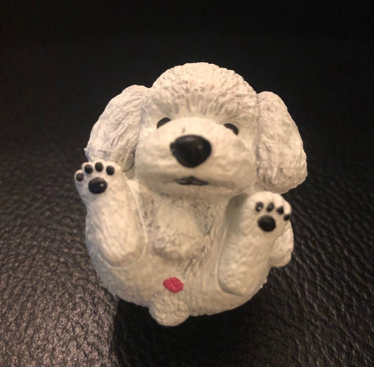 Japan White Poodle Dog Ball Ball Animal PVC Mini Figurine Figure Model