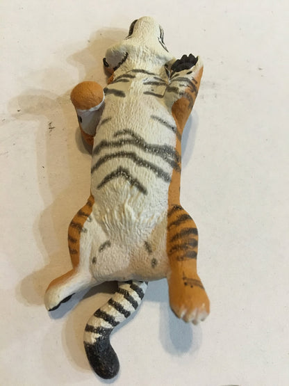 Zoozoozoo Lazy Sleeping Animal Tiger PVC Mini Figurine Figure model