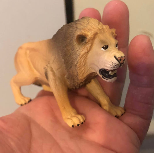 Retired Retired&nbsp;Schleich Pouncing Male Lion&nbsp;animal PVC figure figurine model RARE