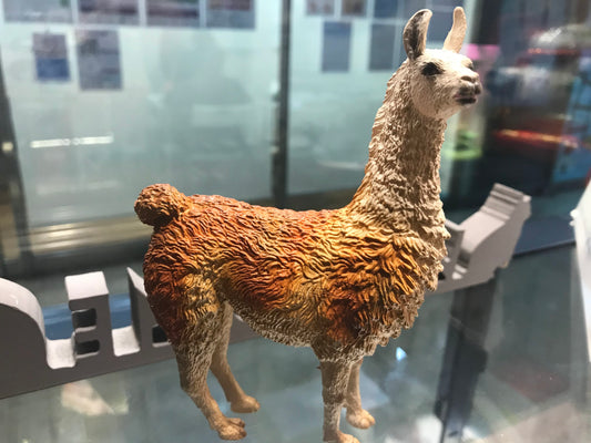 Retired AAA Adult Alpaca animal PVC Model Figure Figurine