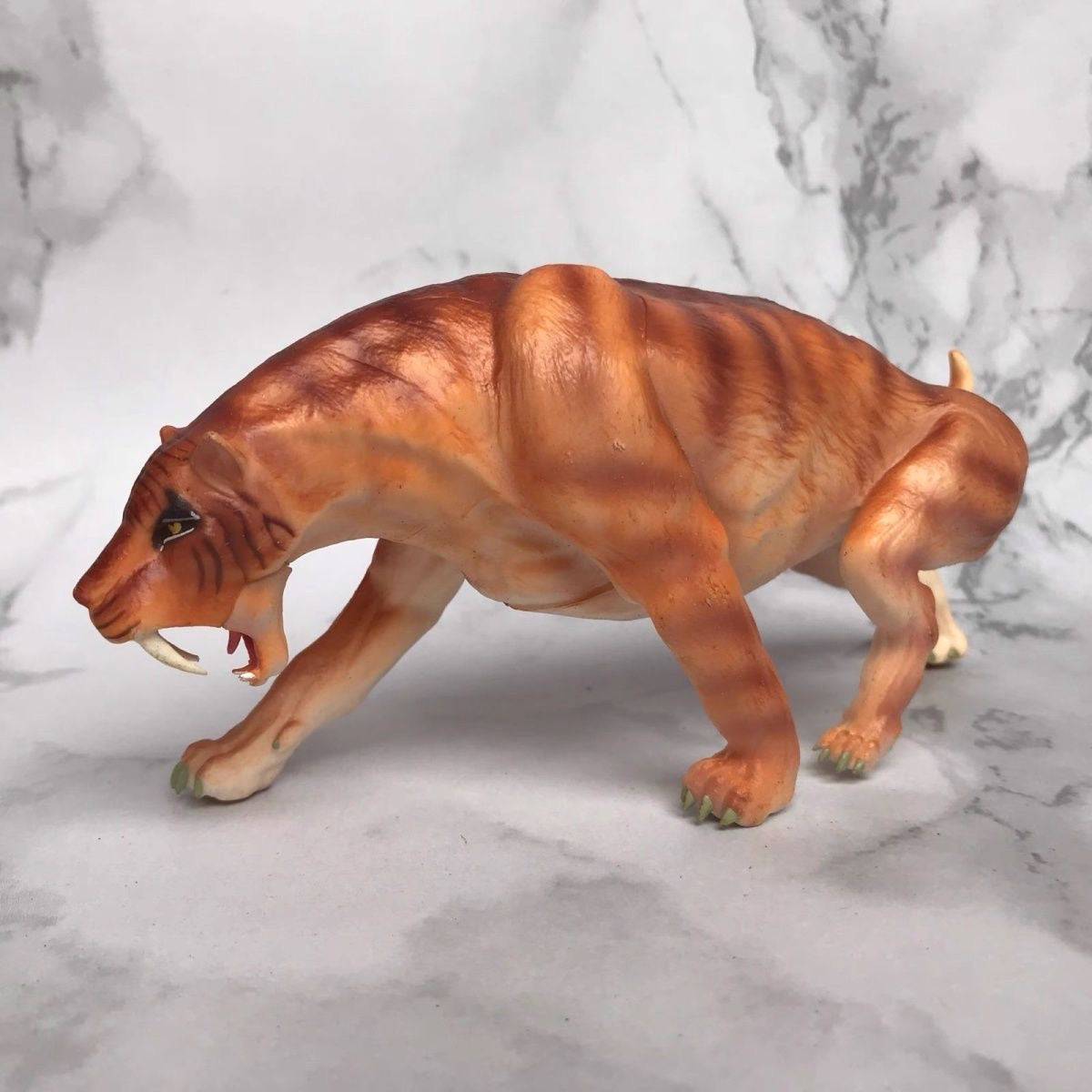 Saber-toothed Cat Smilodon Dinosaur PVC Solid Model Figure Figurine
