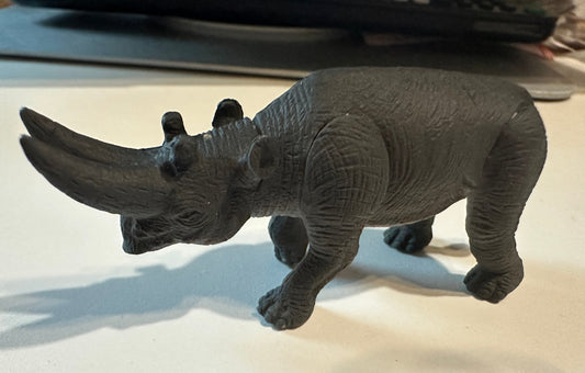 Dino Horizons Arsinoitherium prehistoric dinosaur PVC Mini Figure Figurine Model