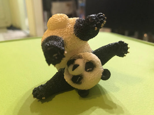 Animal Life Asakuma Toshio roll one's eyes Animal Giant Panda PVC Mini Figurine Figure Model
