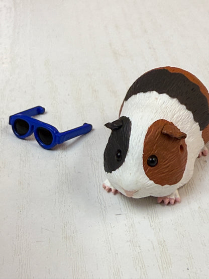 Japan Sunglasses Guinea Pig pet animal PVC mini figure figurine model B