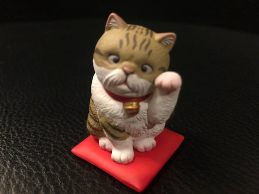 Kaiyodo Brown & White Exotic Shorthair Luck Cat Gashapon mini PVC figurine figure model