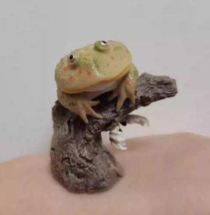 Budgett's frog Toad PVC mini figurine figure model ring with stand