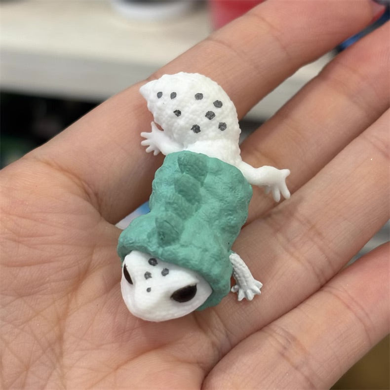 Japan Sweater Leopard Gecko Lizard PVC mini figure figurine Model B