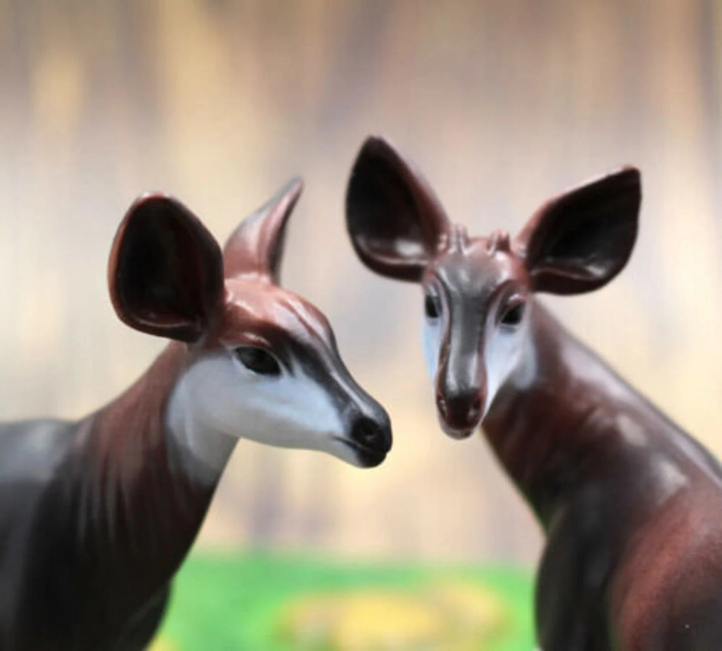 Japan ZOORASIA Zoo Exclusive Okapi pair mini figure figurine model with base