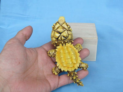 Super Q Albino Alligator Snapping Turtle Tortoise Resin Model Figurine Figure