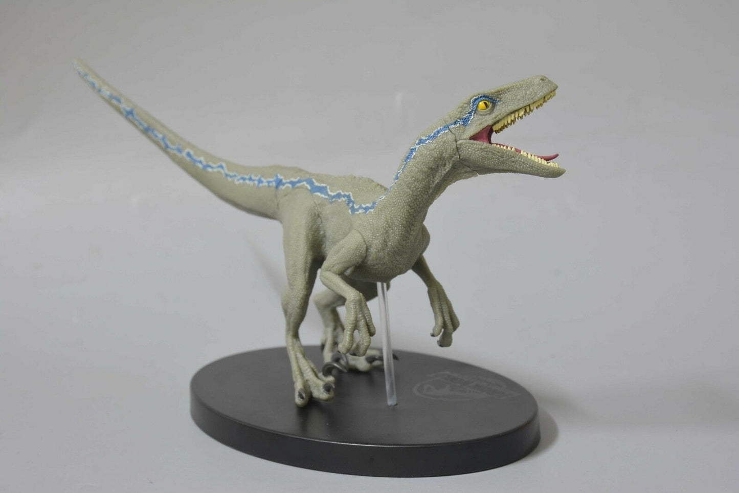 Jurassic World 2 Velociraptor Blue Dinosaur PVC Model Figure Figurine