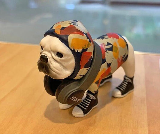 Only Wan Capsule Dog English Bulldog Max PVC Mini Figure Figurine Model