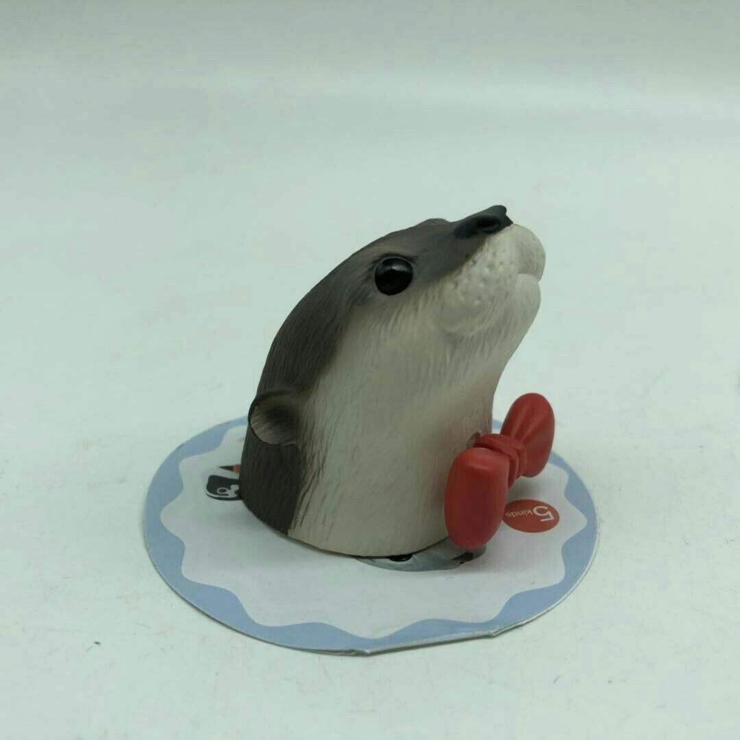 Qtie Animal Otter with Tie pvc figurine figure model paperweight