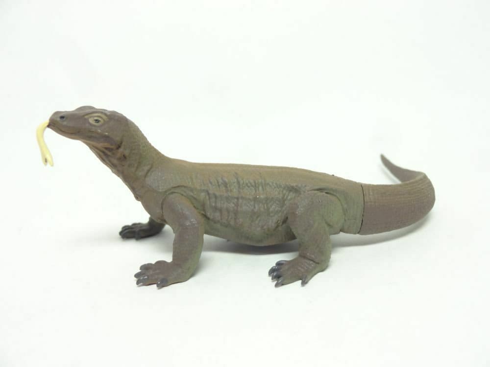 Kaiyodo Wild Rush Komodo Dragon Lizard Mini PVC Figurine Figure Model