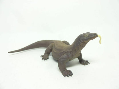 Kaiyodo Wild Rush Komodo Dragon Lizard Mini PVC Figurine Figure Model