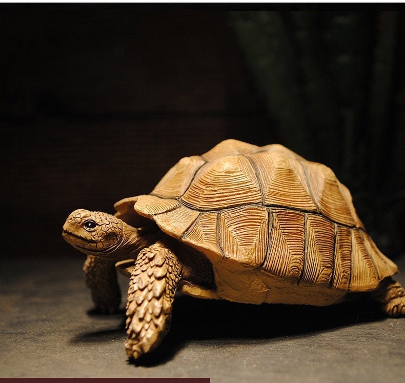 Geochelone sulcata tortoise Resin Replica Model Figurine Figure 10cm+-