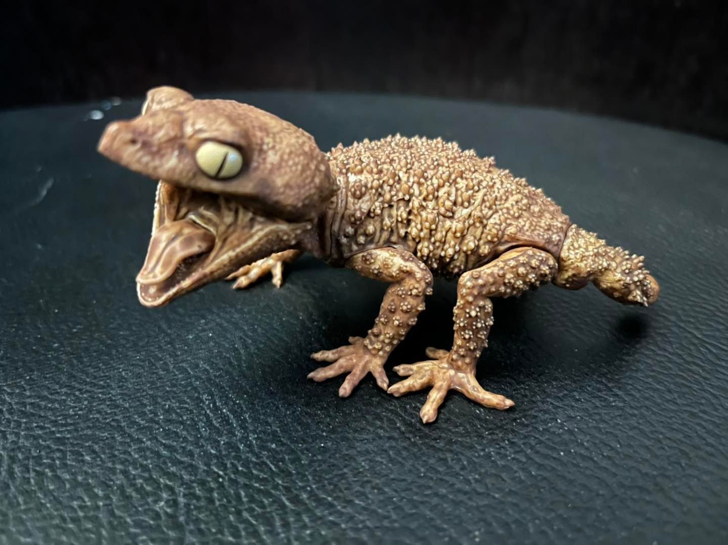 Rough Knob-tailed gecko lizard PVC Action Figure model special color