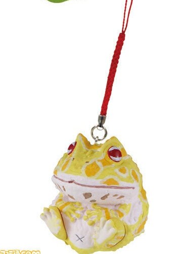 Japan Argentine horned frog PVC mini Netsuke Model Figurine Keychain A