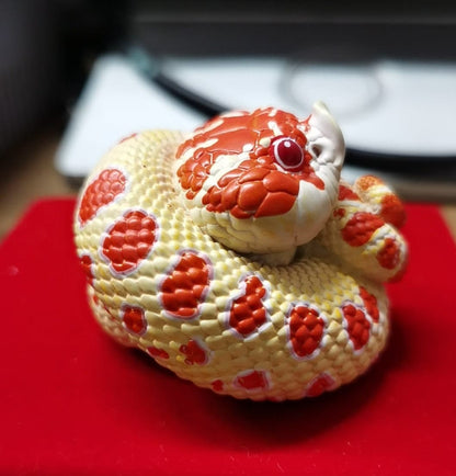 Albino Western hognose snake Super Q Resin Model Figure Figurine