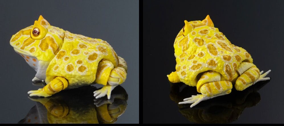 Argentine horned frog (Yellow) PVC figurine Figure model with joints