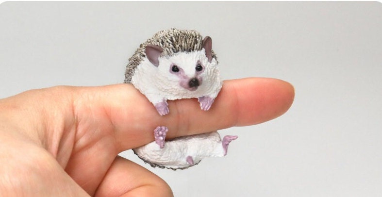 Hedgehog animal Resin Mini Figure Figurine Model with stand A