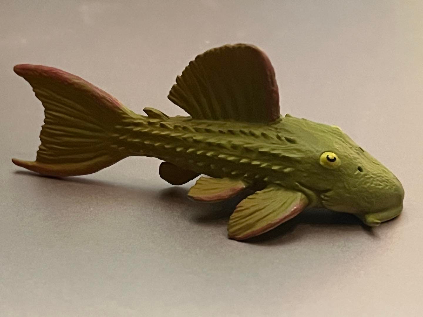 L24 Red Fin Cactus Pleco Fish PVC mini figurine Figure Model