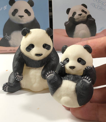 Japan Giant Panda with Cub animal PVC hollowed figure model toy set