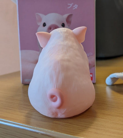 Japan Baby Pig Piggy animal PVC hollowed figure model toy