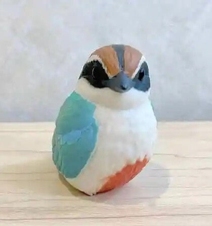 Japan fairy pitta Bird PVC hollowed figure model toy