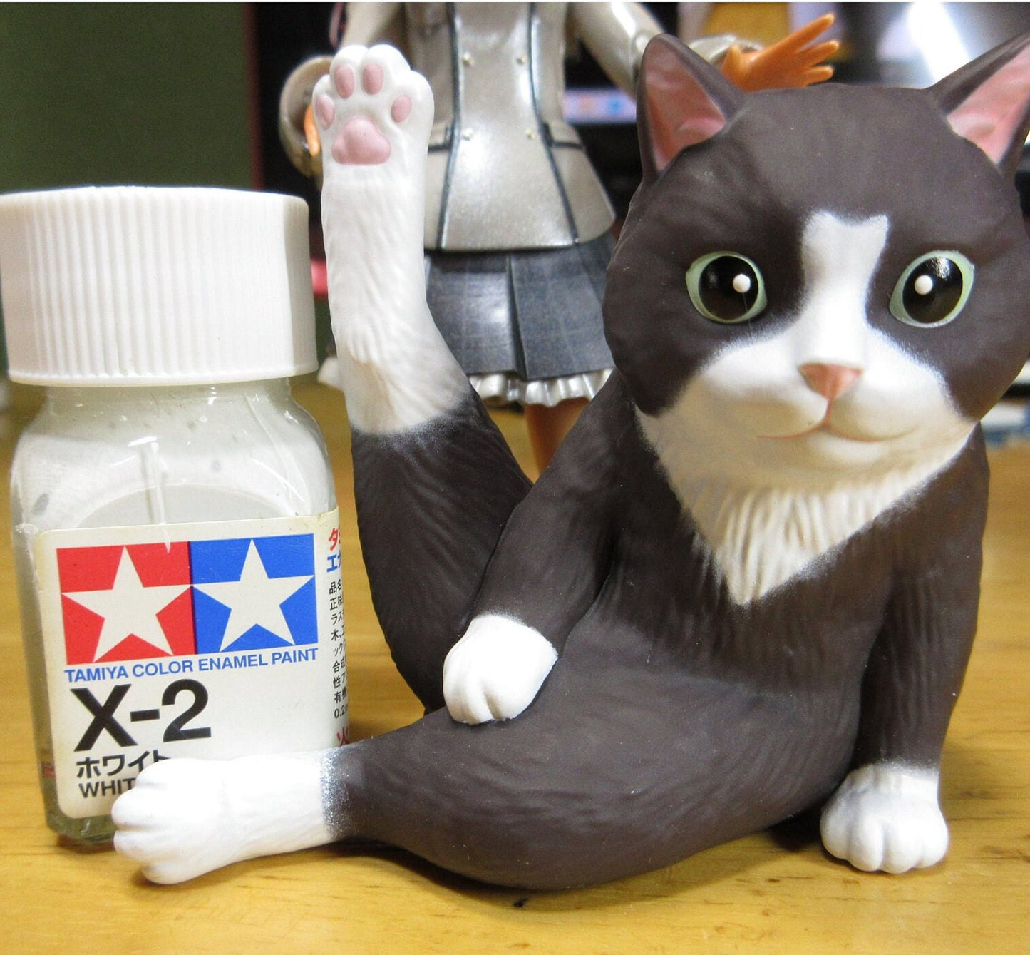 Japan Black and White Cat Kittie PVC hollowed figure model toy