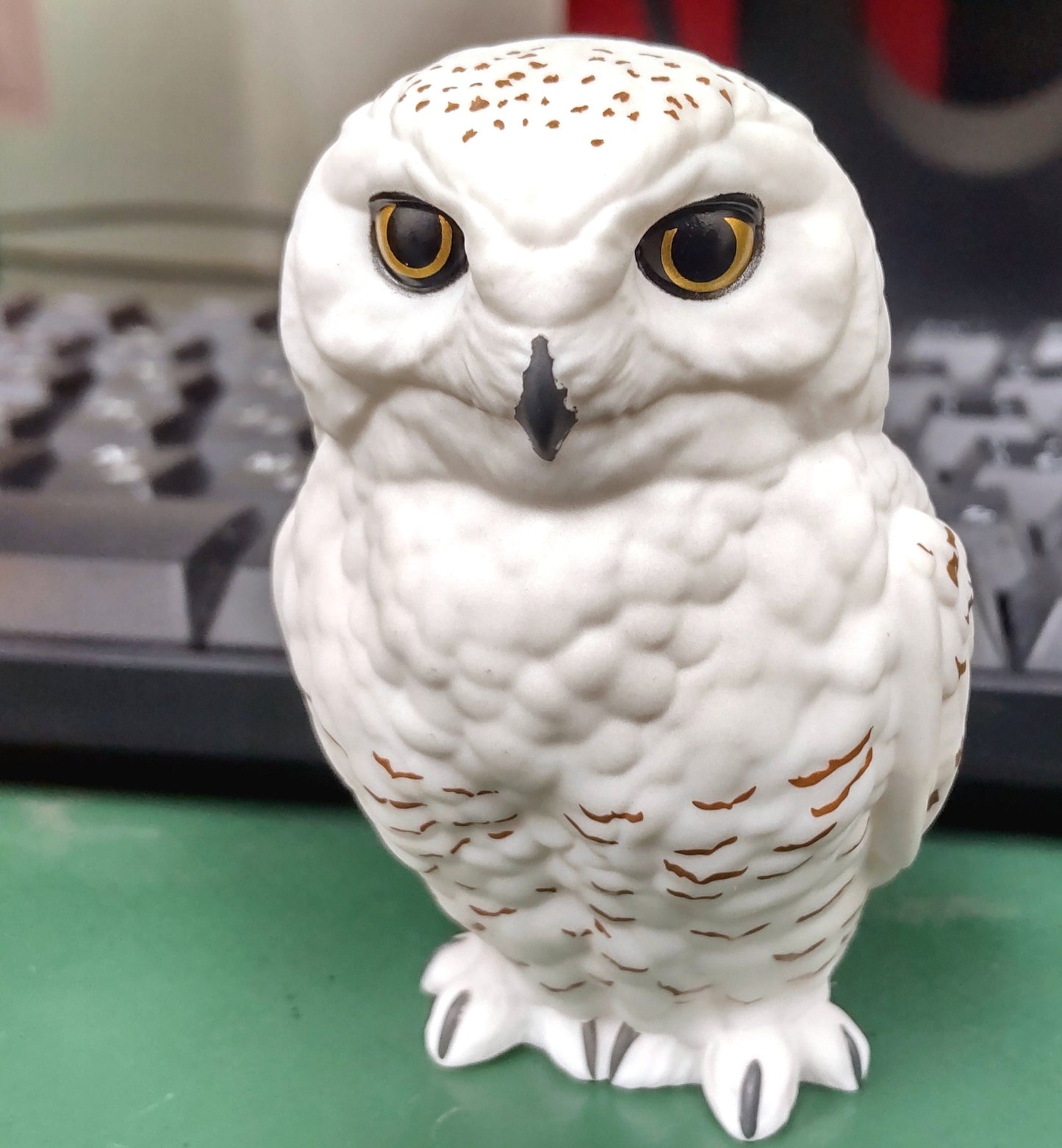 Japan Snowy Owl Bird PVC hollowed figure model toy