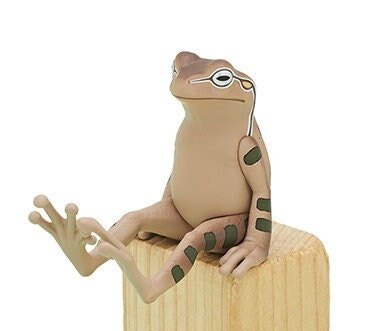 Japan Big Sitting Green Tree Frog PVC mini figure model C