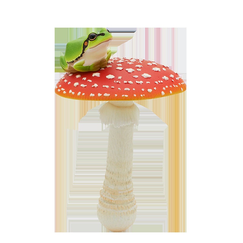 Japan Green Tree Frog on Mushroom PVC mini figure figurine model A