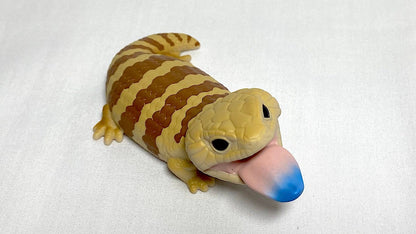 Japan Blue-tongued skink lizard PVC hollowed figure model toy