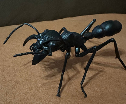 Bullet Ant Insect animal PVC Action Figure model Figurine with joints (worker)