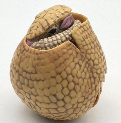 Brazilian three-banded armadillo animal PVC Action Figure Figurine Model (Delux ver.)