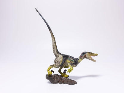 Japan UHA Kazunari Araki Velociraptor Dinosaur PVC mini figure figurine Model with base RARE