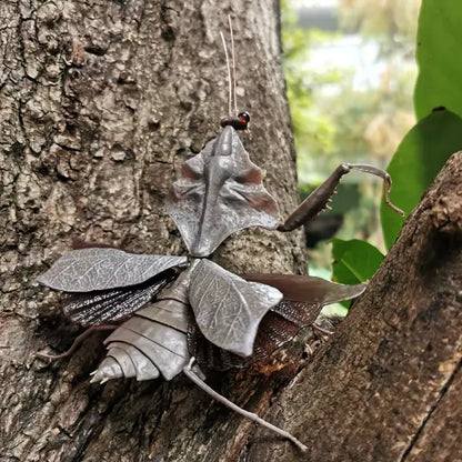 Southeast Asian dead leaf mantis Insect PVC Action Figure model with joints A