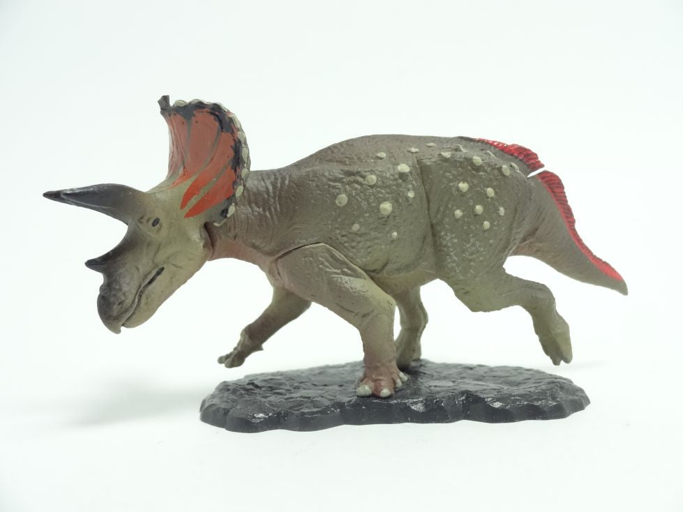 Retired Kaiyodo Triceratops Dinosaur PVC mini figure model (Normal Color) RARE